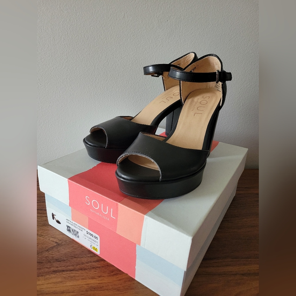 BRAND NEW Soul Naturalizer black platform Mary Jane chunky heel sandal